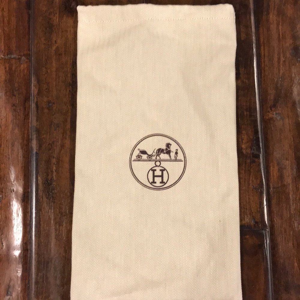Hermes dustbag  !!please confirm availability!!
